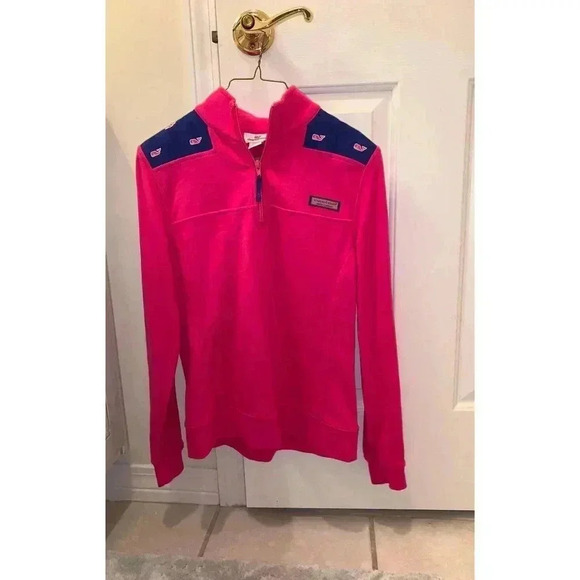 Vineyard Vines Jackets & Blazers - Vineyard Vines pullover